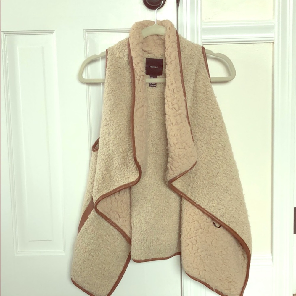 Warm winter sleeveless jacket!